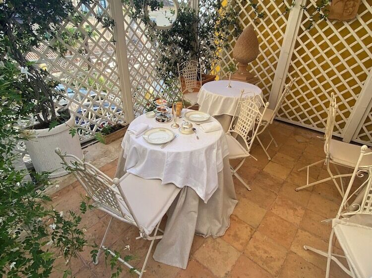 Bed and Breakfast Palazzo Cherubini   Wellness E Spa