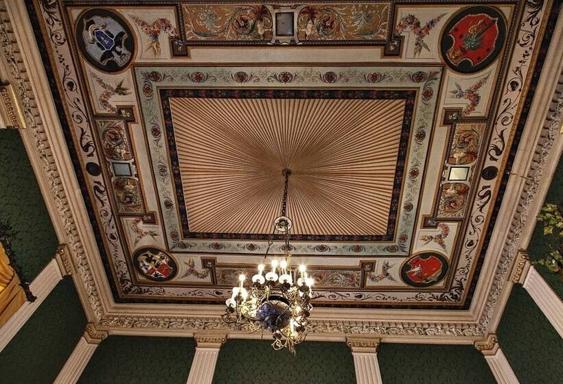 Bed and Breakfast Palazzo Cherubini   Wellness E Spa