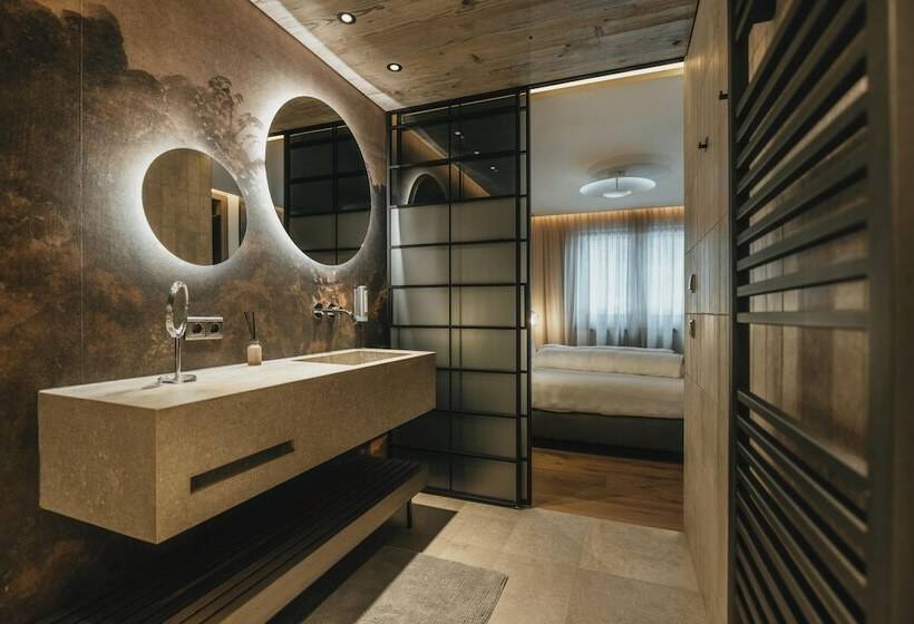 Black Eagle Luxury Appartements