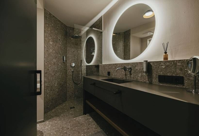 Black Eagle Luxury Appartements