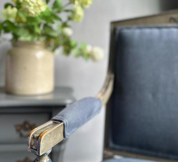 هتل Logies Aan De Dam