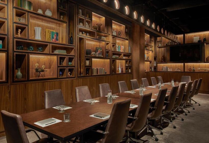 فندق Moxy Downtown Los Angeles