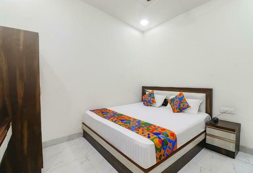 فندق Oyo 89828 Chahat Palace