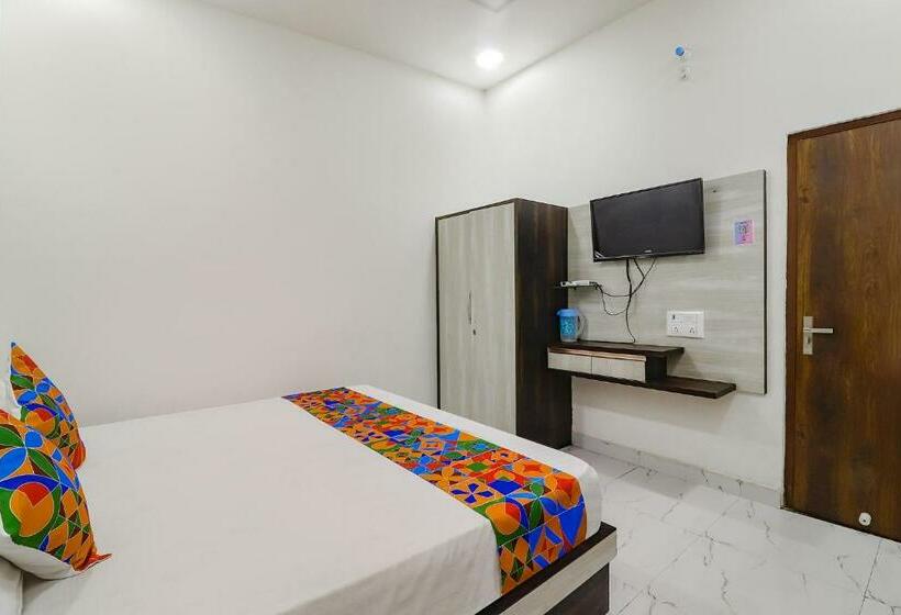 فندق Oyo 89828 Chahat Palace