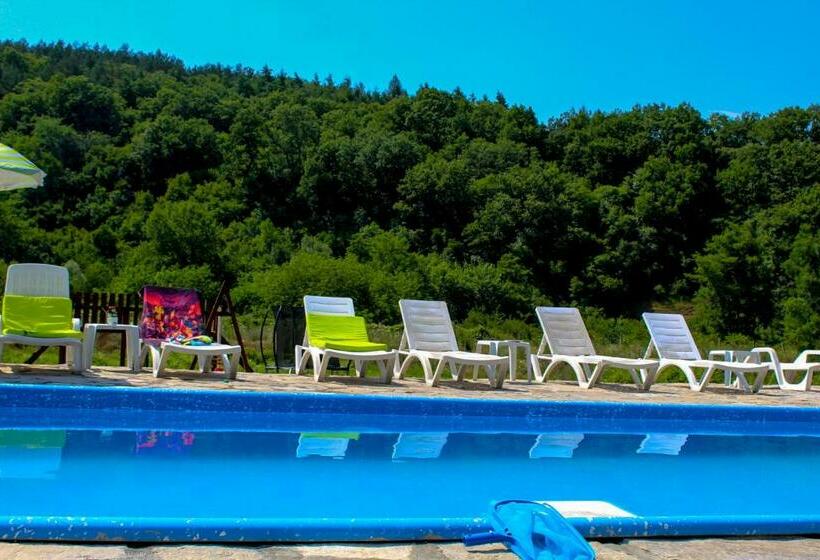 Пансион комплекс сборяна