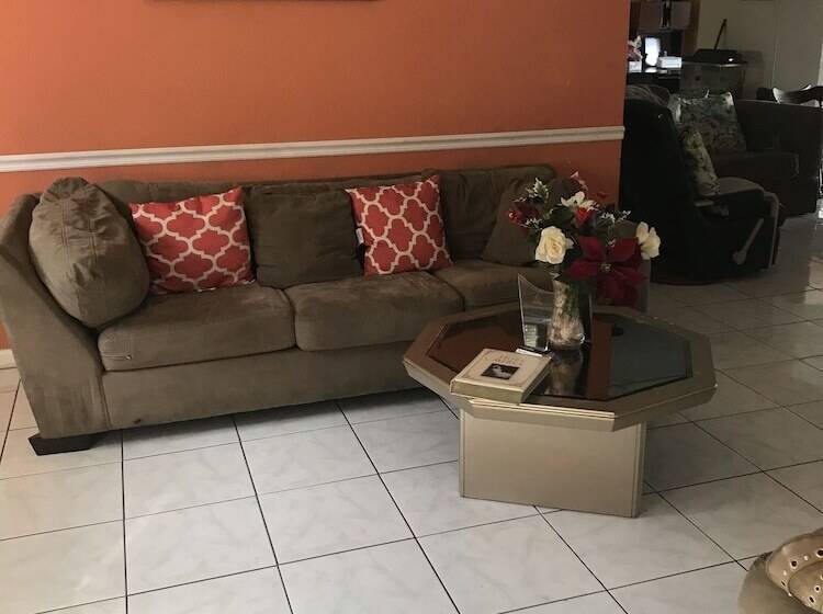 Пансион Cozy Guest House Florida Sunrise