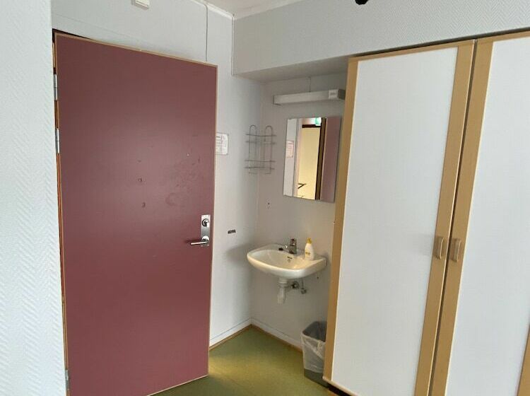 호스텔 Trondenes Sommerhotell