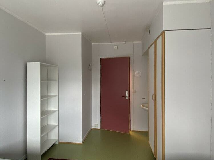 호스텔 Trondenes Sommerhotell