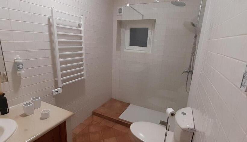 مبيت وإفطار Aprahouseloule Guesthouse