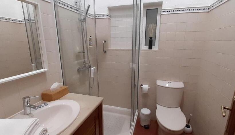 مبيت وإفطار Aprahouseloule Guesthouse