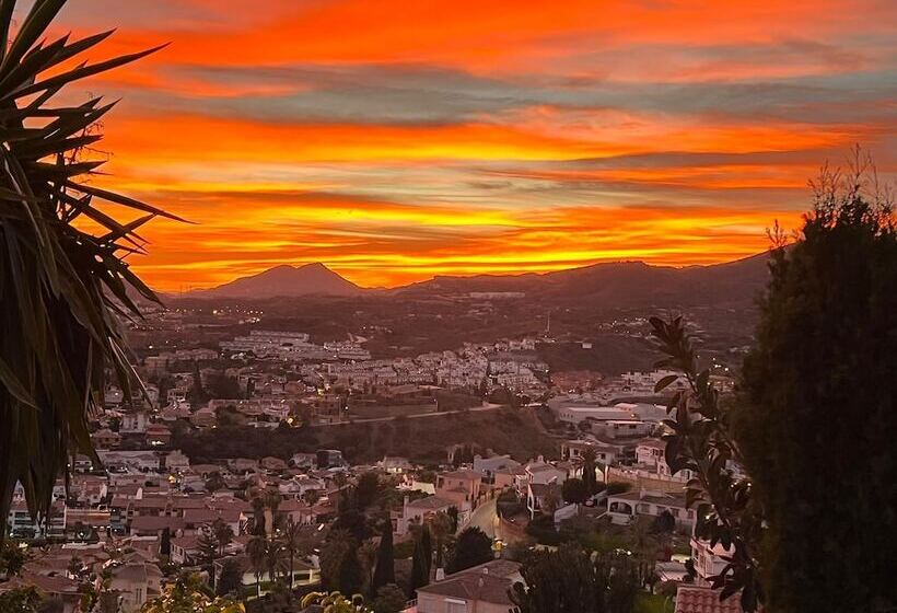 تختخواب و صبحانه Casa Hermosa