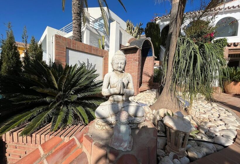 تختخواب و صبحانه Casa Hermosa