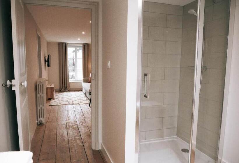 مبيت وإفطار La Suite