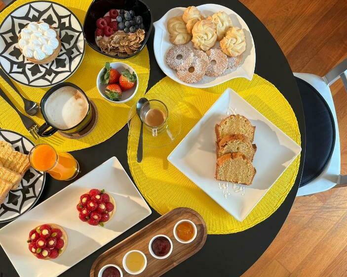 ベッドアンドブレックファースト Miss Scola Pastry Rooms   Lake Como