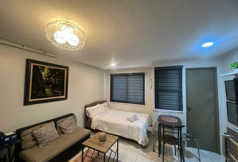 Cozy Boo Staycation Near Enchanted Kingdom By Dynel