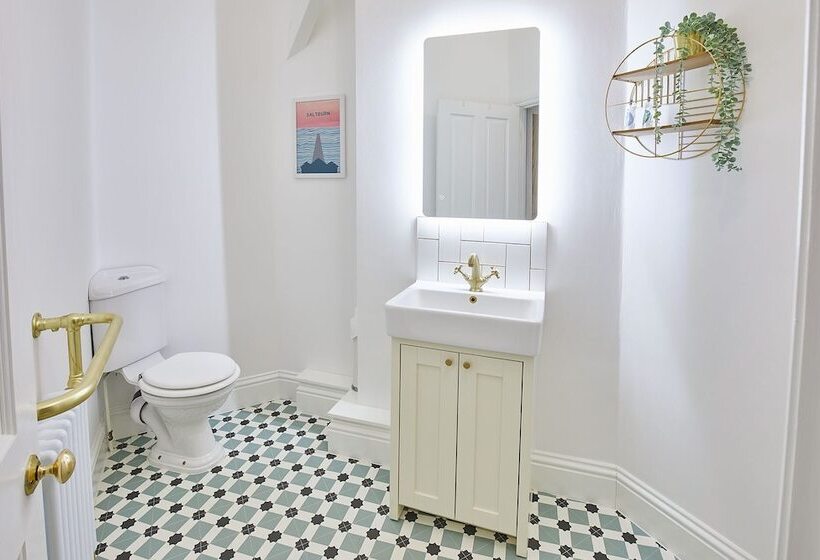 Host & Stay   The Old Post Office