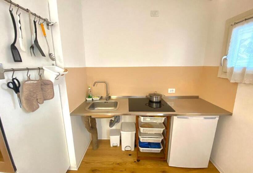 בית מלון כפרי Agriturismo   Apis In Tabula