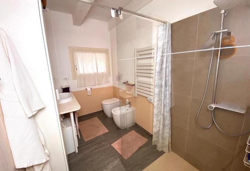 בית מלון כפרי Agriturismo   Apis In Tabula