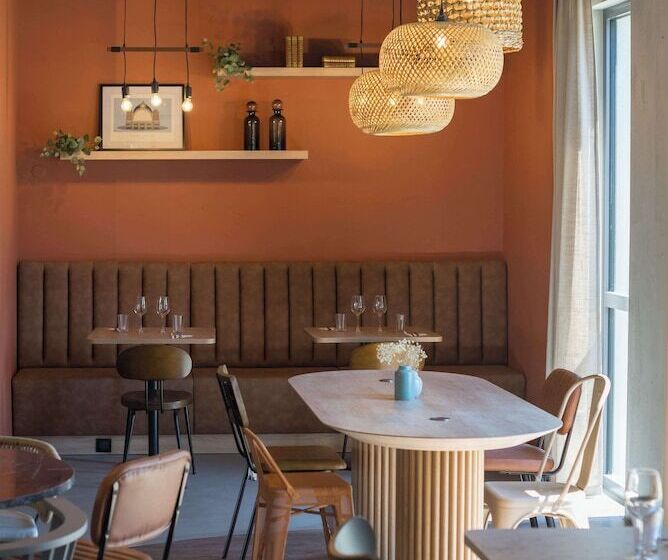 호텔 Campanile Saintbrieuc Centre Gare