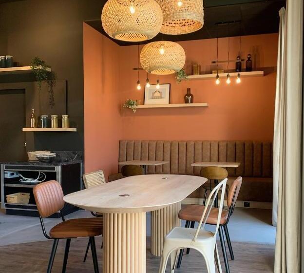 호텔 Campanile Saintbrieuc Centre Gare