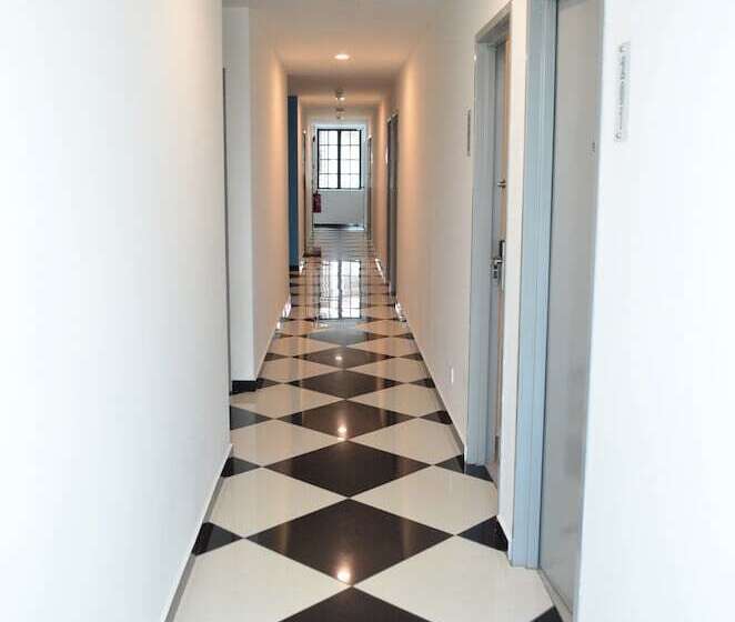 Отель Orkid Port Klang