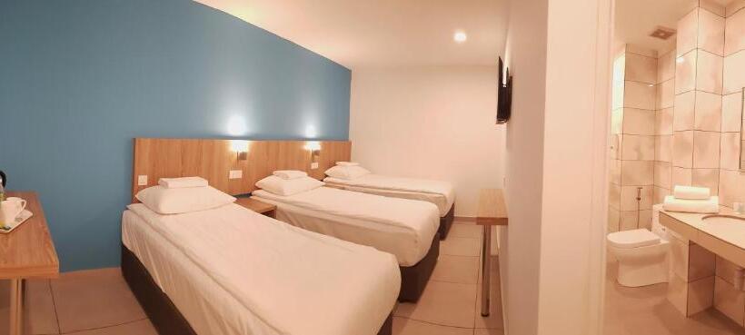 Отель Orkid Port Klang