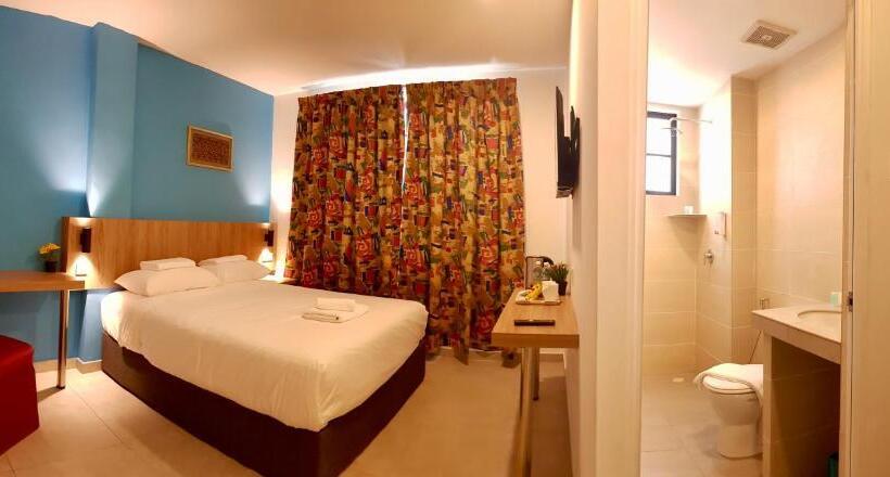 Отель Orkid Port Klang