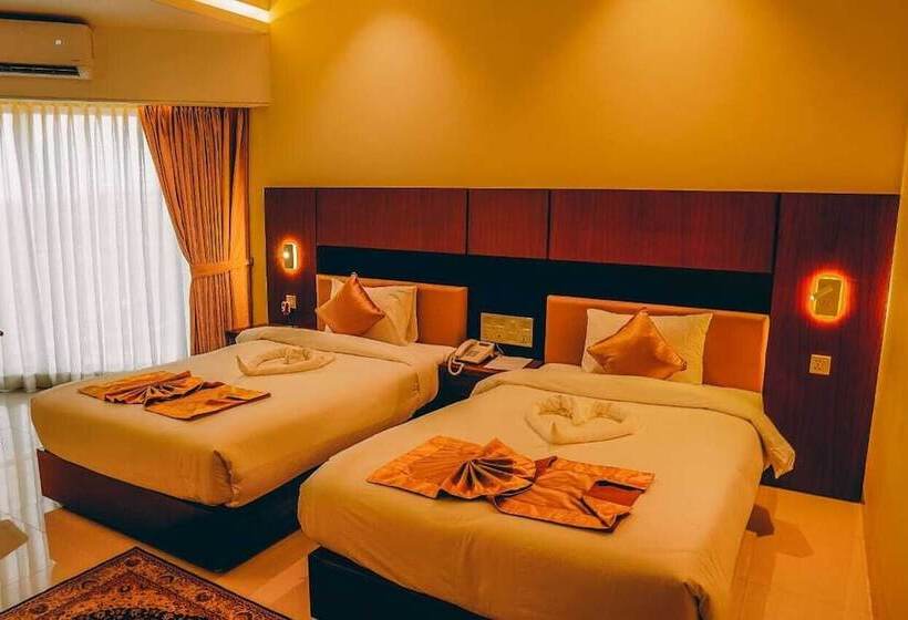 هتل Shopnil Shindhu