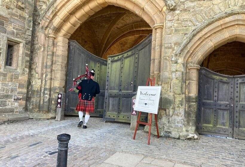 Inviting 5 Bed House In 1066 County   Battle