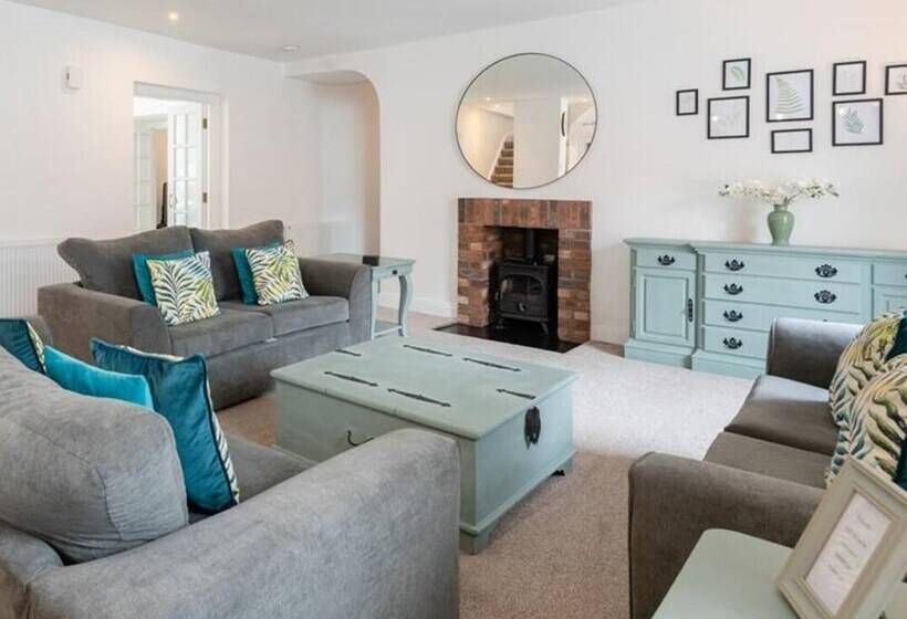 Lovely 5 Bed House In Lundin Links Coastal Village