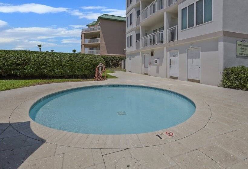 Ocean View St Simons Says Relax At The Beach Club