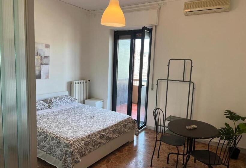 פנסיון Capruzzi Holiday 240