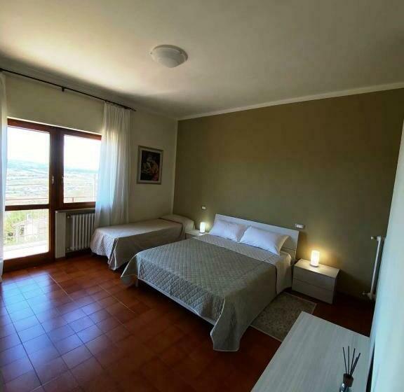 膳宿费 Il Panorama Di Trevi