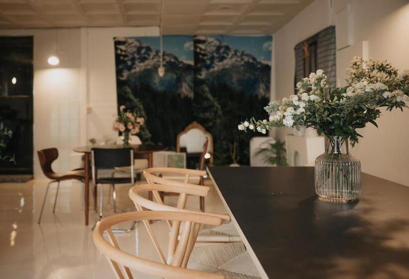 פנסיון Inhere Guesthouse