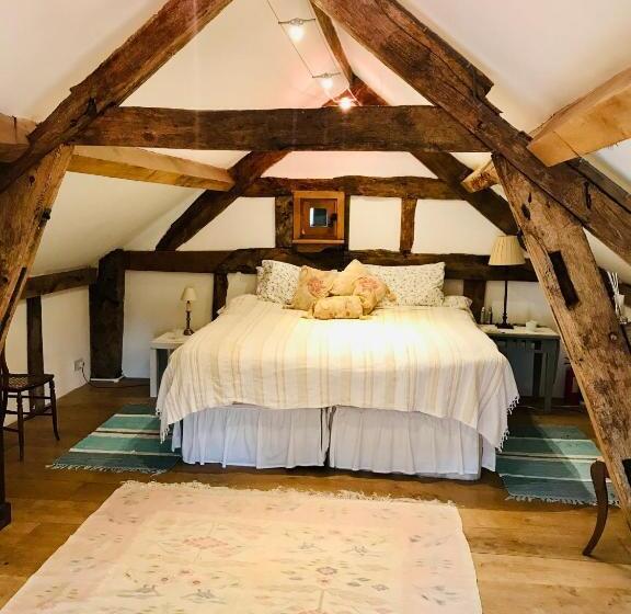 بنسيون The Cottage, Winley Farm