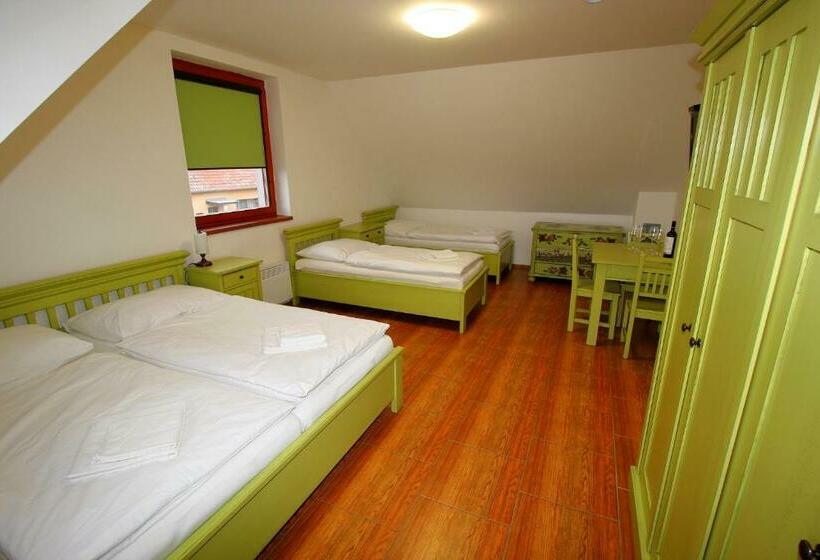 פנסיון Zelený Sklep
