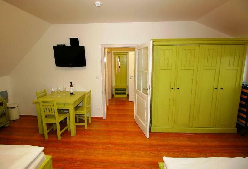 פנסיון Zelený Sklep