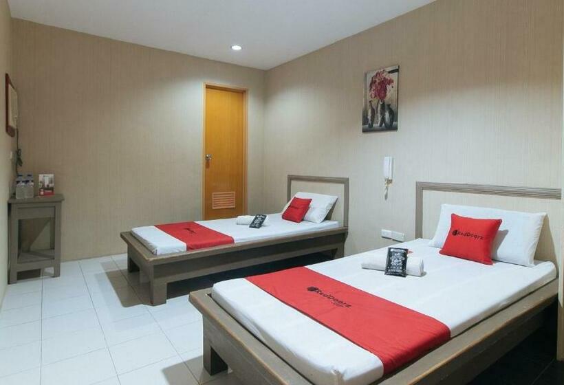 Reddoorz @ Bridgeway Hotel Tuguegarao City