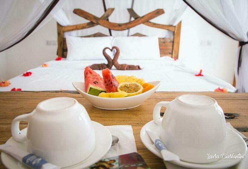 Uroa Zanzibar Vera Beach Hotel By Moonshine