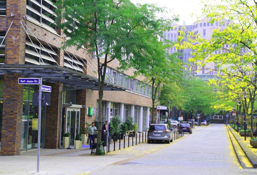 Premier Inn Essen City Limbecker Platz