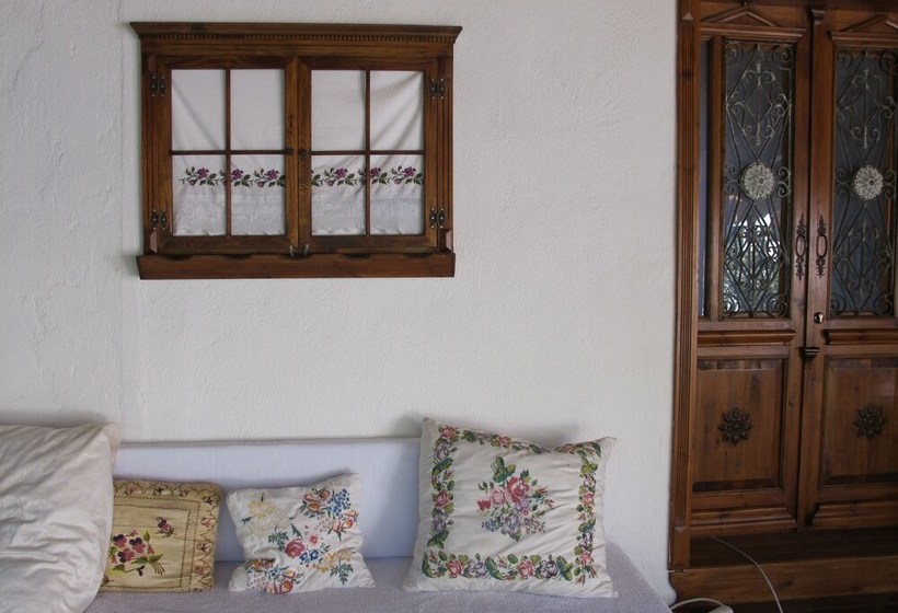 ホテル Gunebakan Taliani