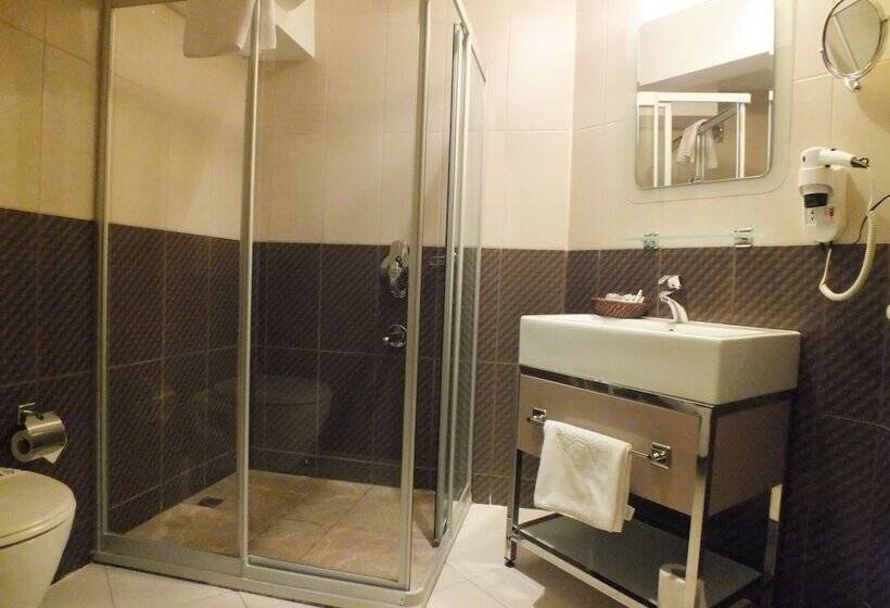 בית מלון כפרי Ada Life