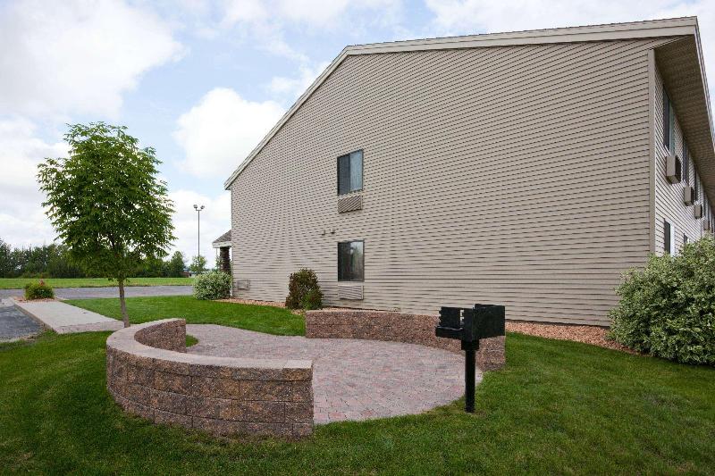 فندق Americinn By Wyndham Thief River Falls