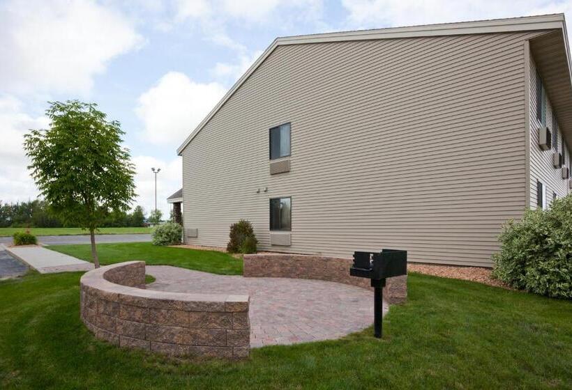 فندق Americinn By Wyndham Thief River Falls