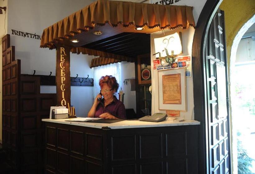 בית מלון כפרי Aranykorona