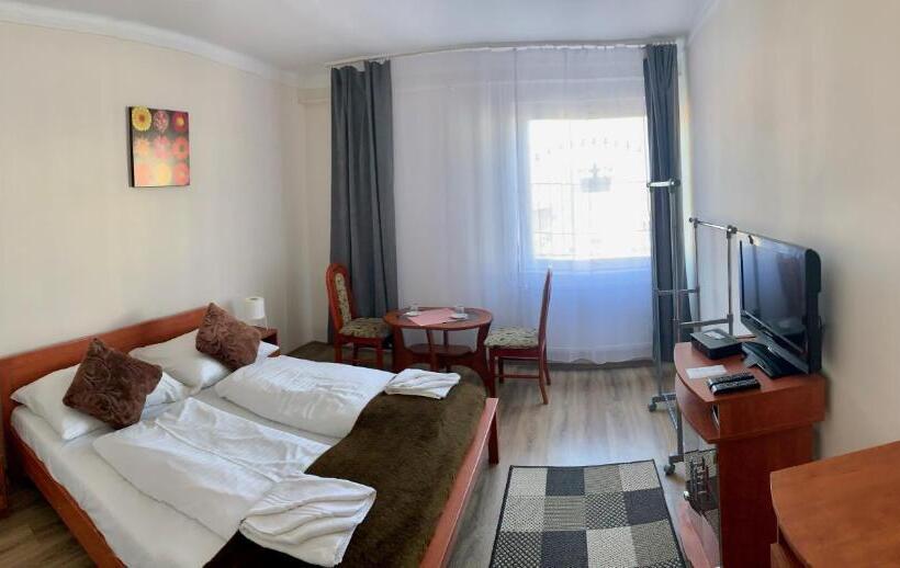 בית מלון כפרי Aranykorona