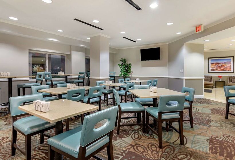 فندق Charleston Tower