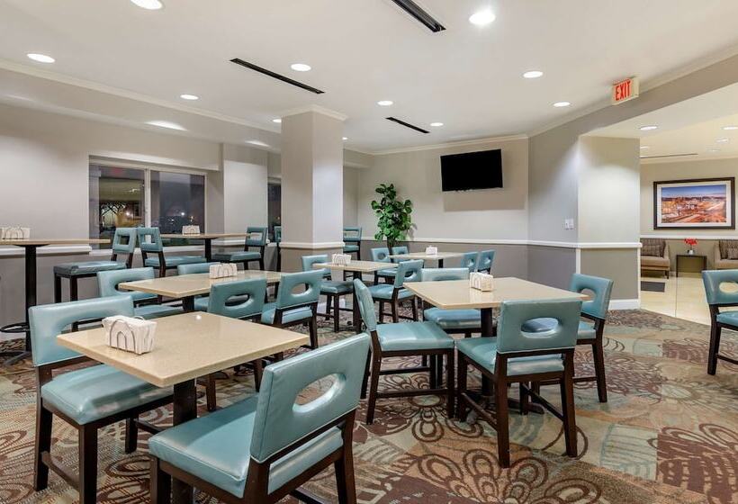 فندق Charleston Tower