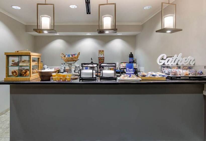 فندق Charleston Tower