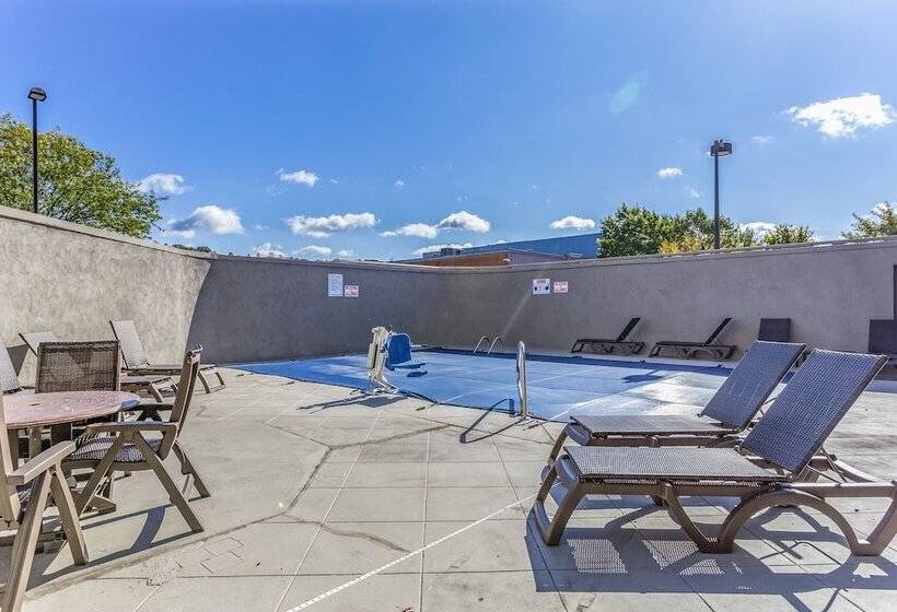 فندق Charleston Tower